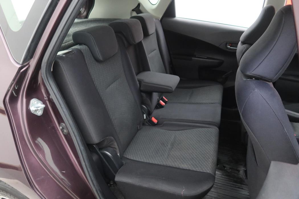 TOYOTA Verso-S 2011