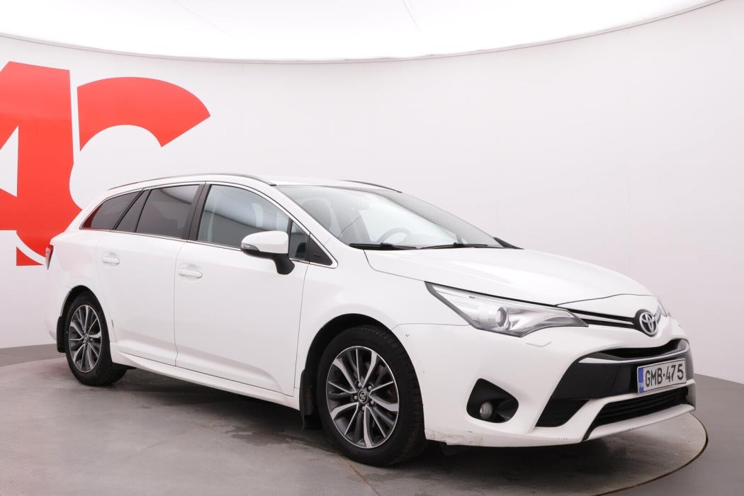 TOYOTA Avensis 2016