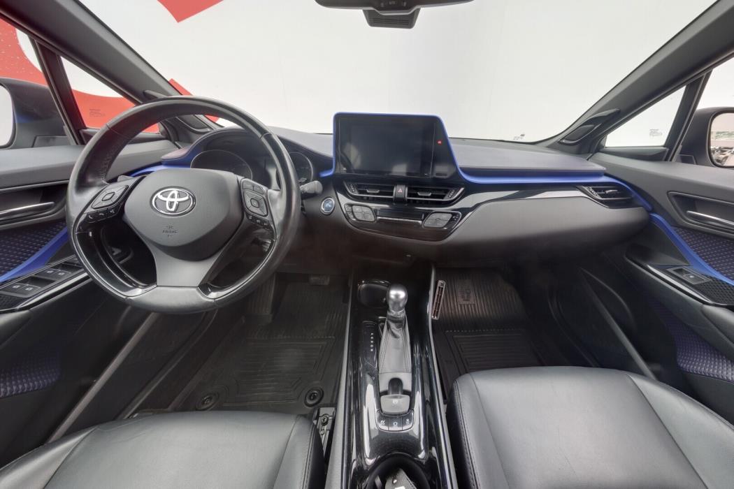 TOYOTA C-HR 2016