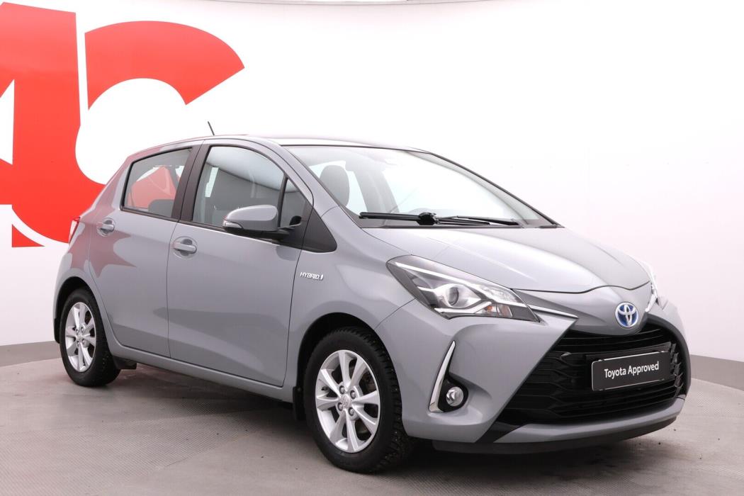 TOYOTA Yaris 2019