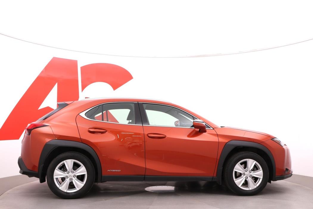 LEXUS UX 2019