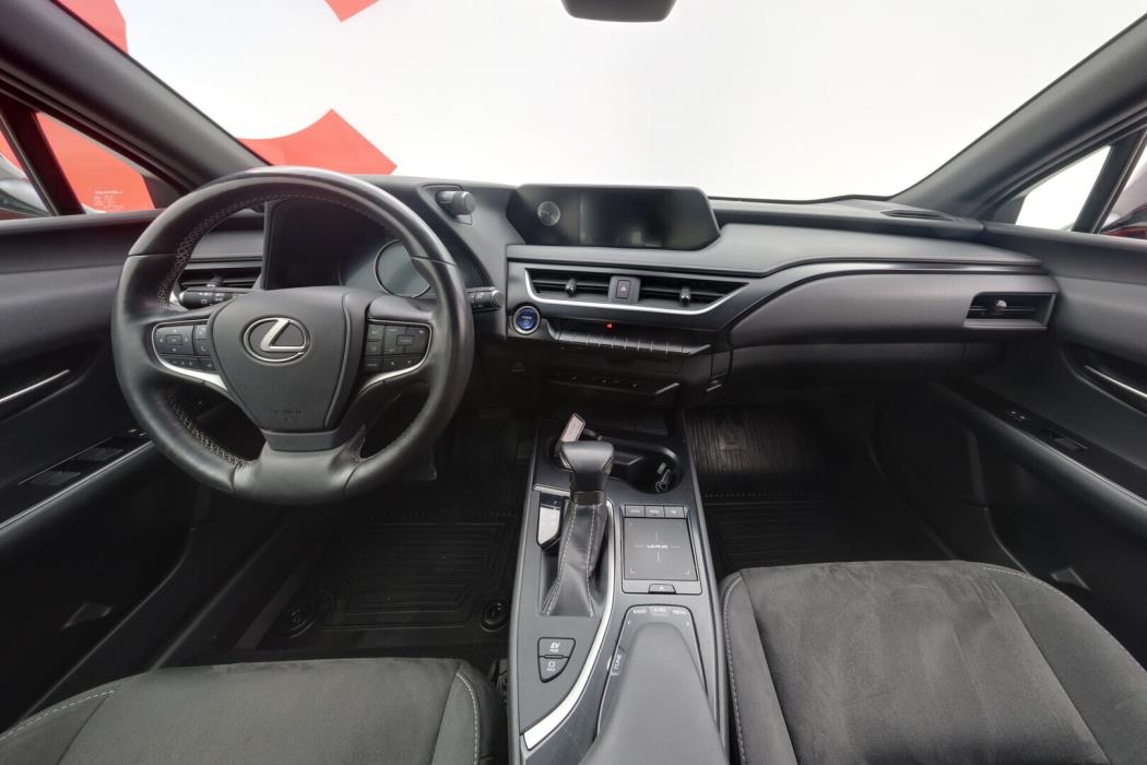 LEXUS UX 2019