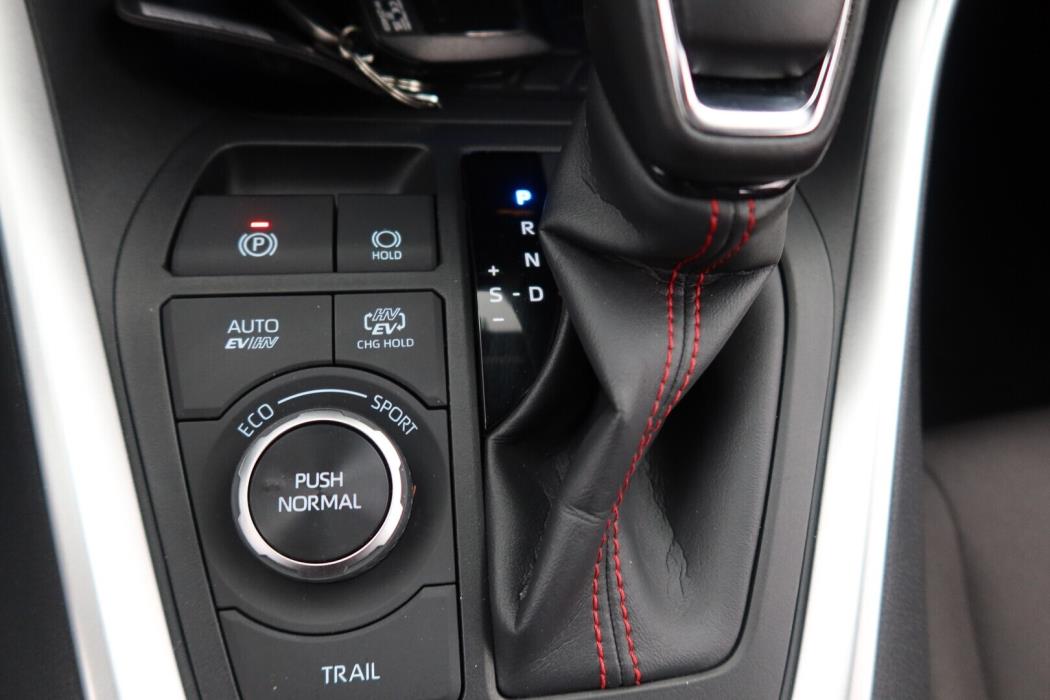 TOYOTA RAV4 Plug-in 2024