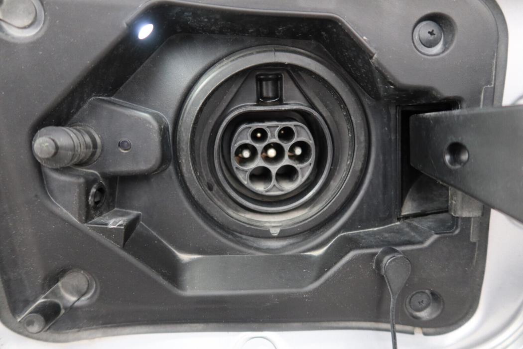 TOYOTA RAV4 Plug-in 2024