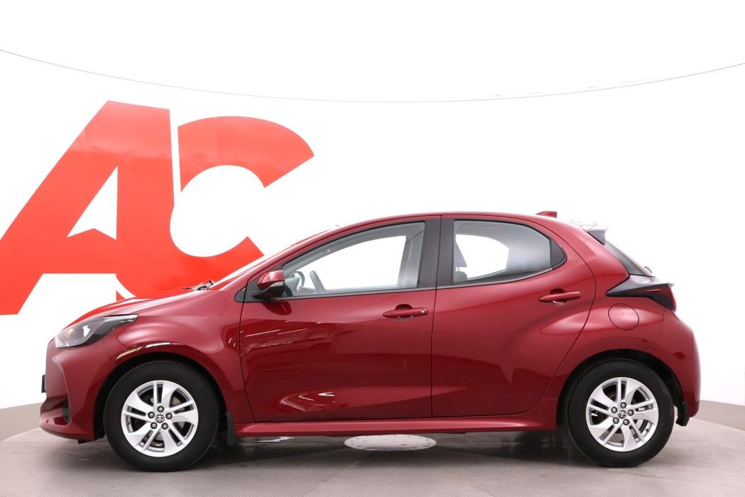 TOYOTA Yaris 2021