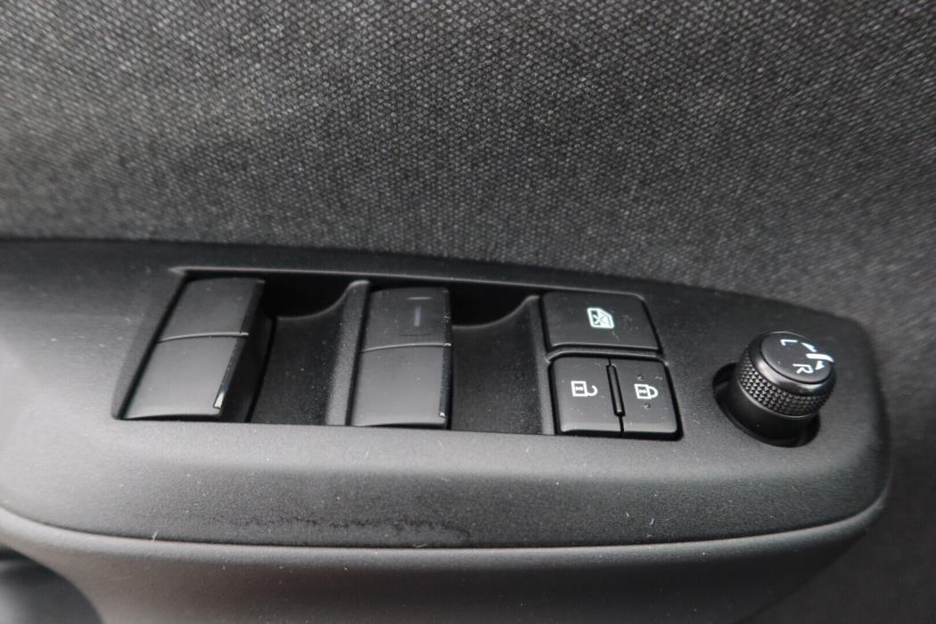 TOYOTA Yaris 2021