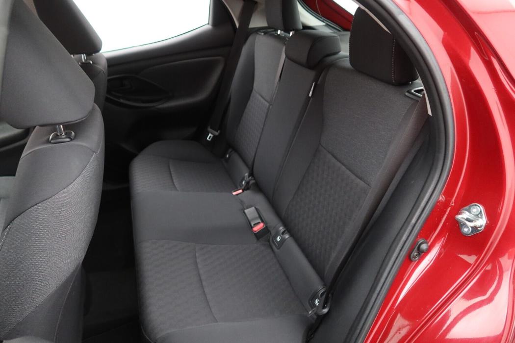 TOYOTA Yaris 2021