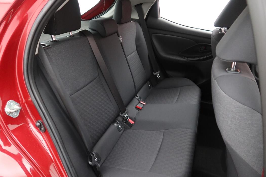 TOYOTA Yaris 2021