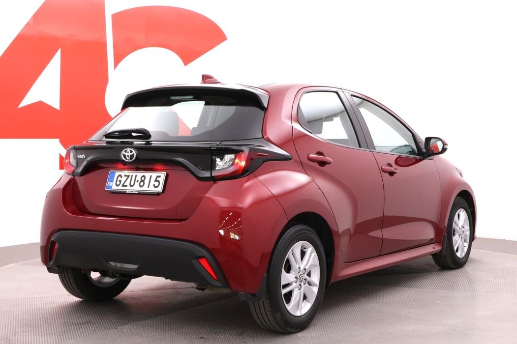 TOYOTA Yaris 2021