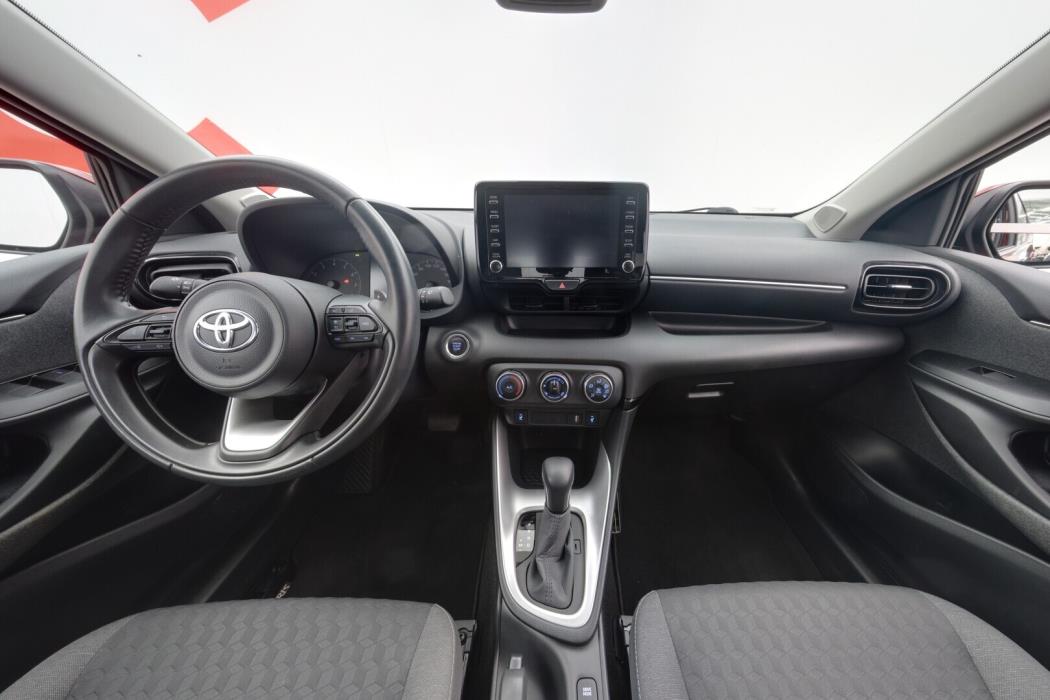 TOYOTA Yaris 2021
