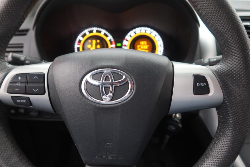 TOYOTA Auris 2010