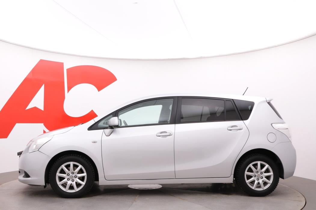 TOYOTA Verso 2009