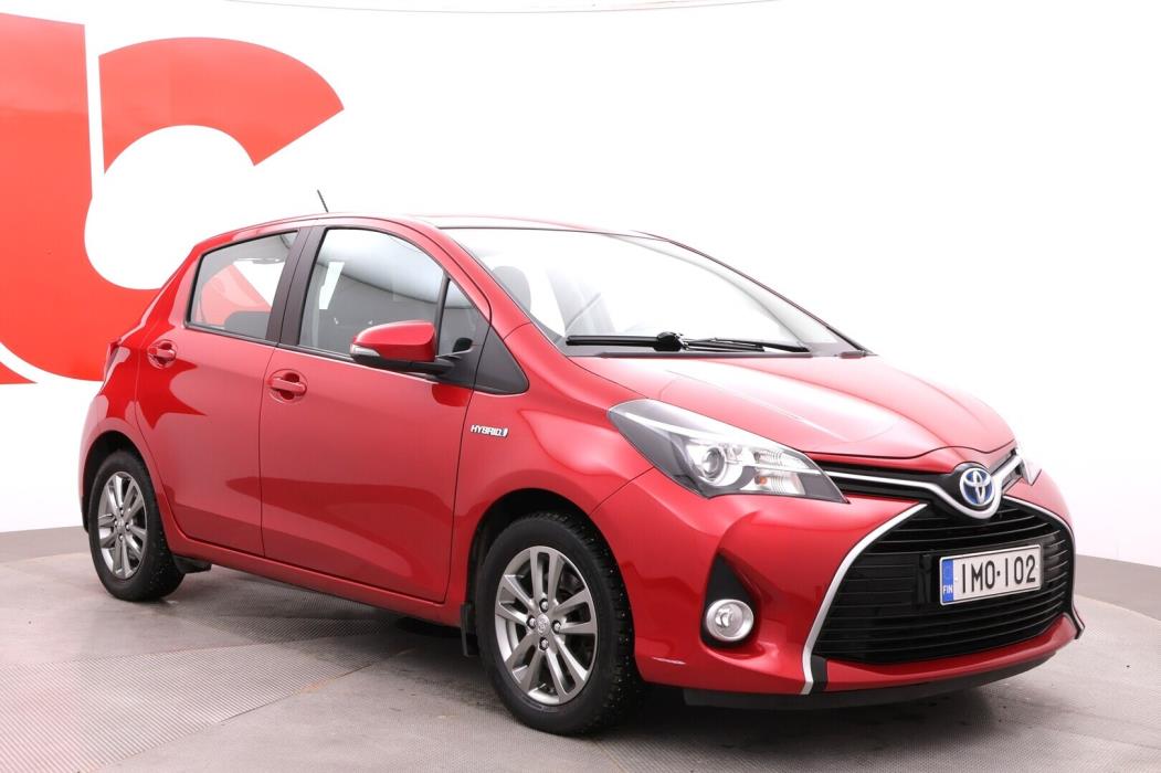 TOYOTA Yaris 2016