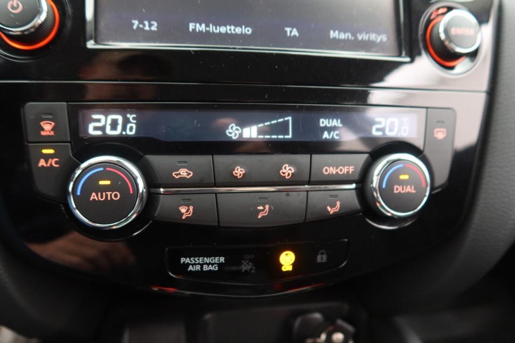 NISSAN Qashqai 2017