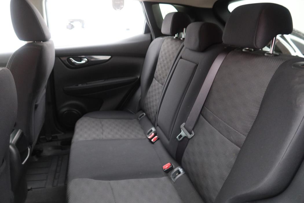 NISSAN Qashqai 2017