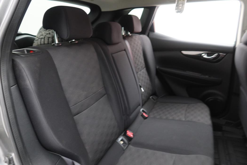 NISSAN Qashqai 2017