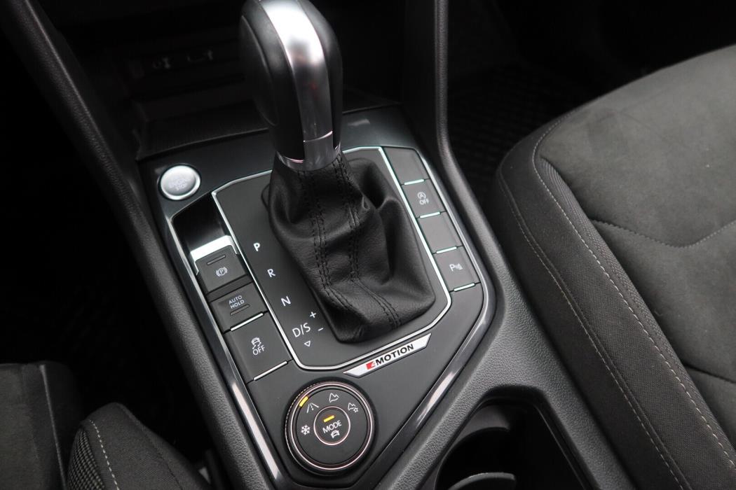 VOLKSWAGEN Tiguan 2017