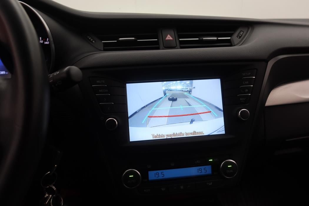 TOYOTA Avensis 2018