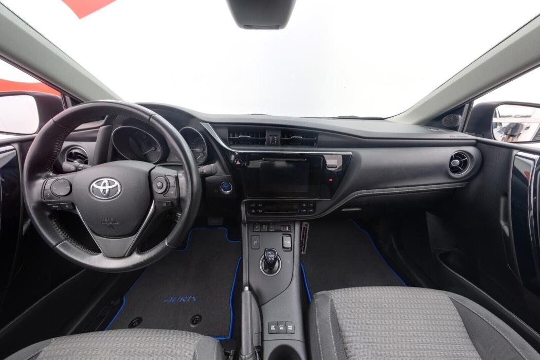 TOYOTA Auris 2018