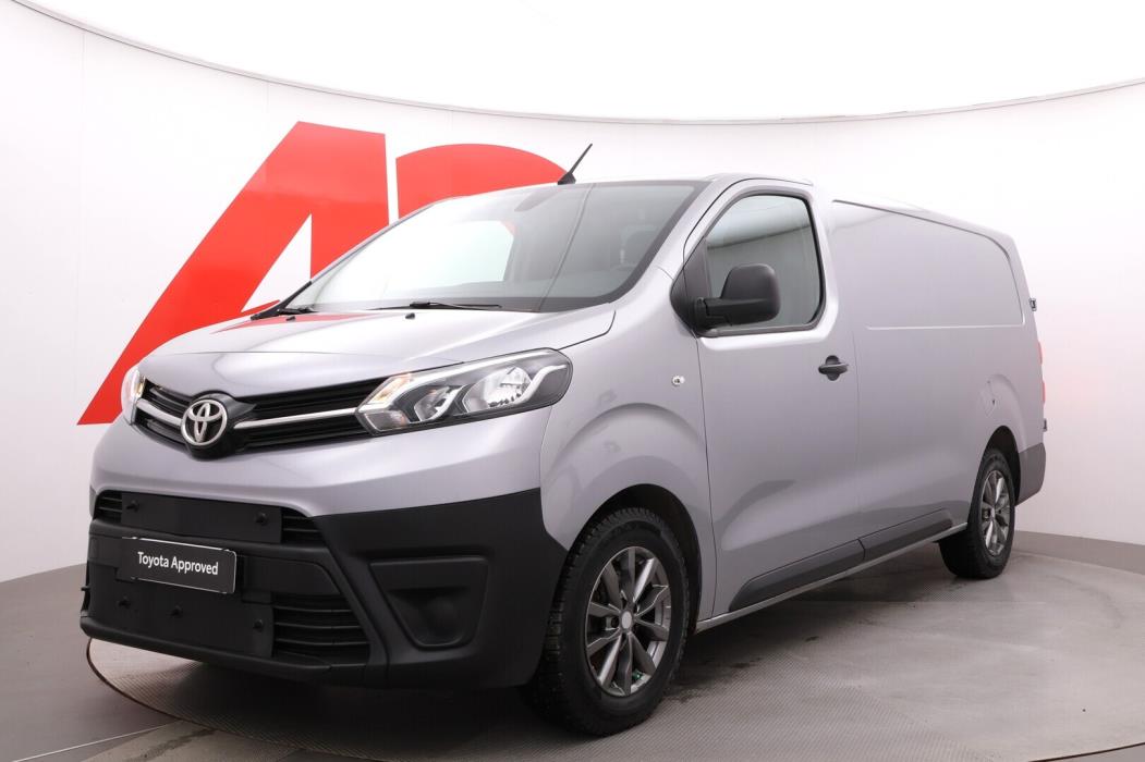TOYOTA Proace 2021