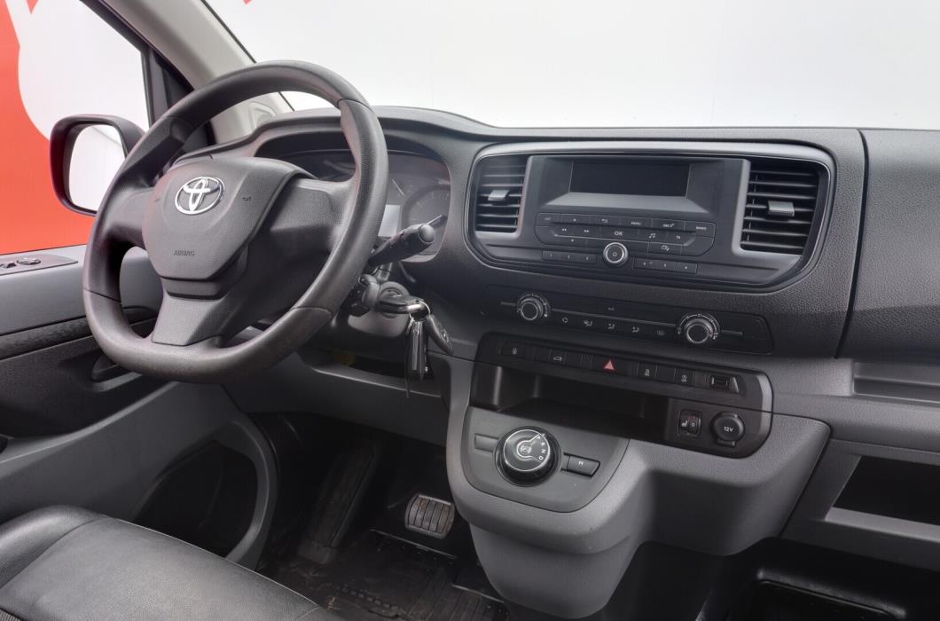 TOYOTA Proace 2021