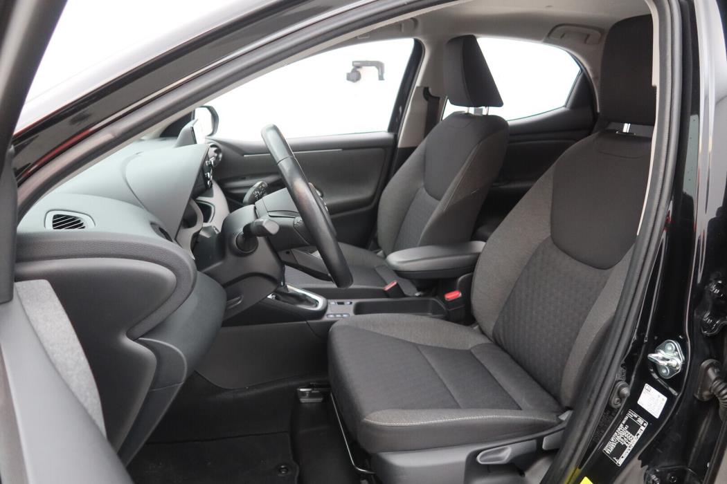 TOYOTA Yaris 2022