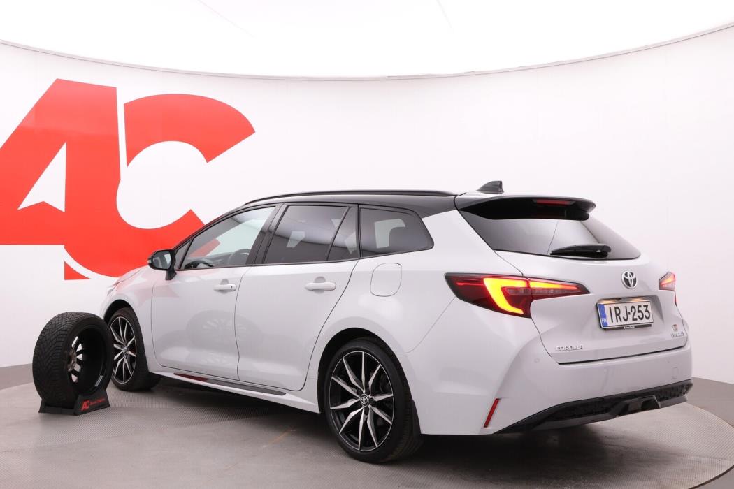 TOYOTA Corolla 2023
