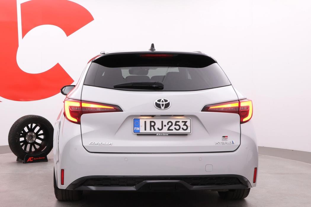 TOYOTA Corolla 2023