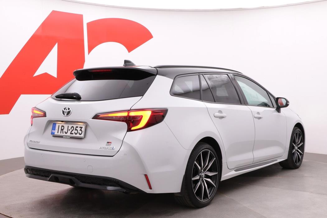 TOYOTA Corolla 2023