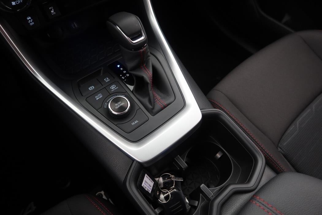 TOYOTA RAV4 Plug-in 2025