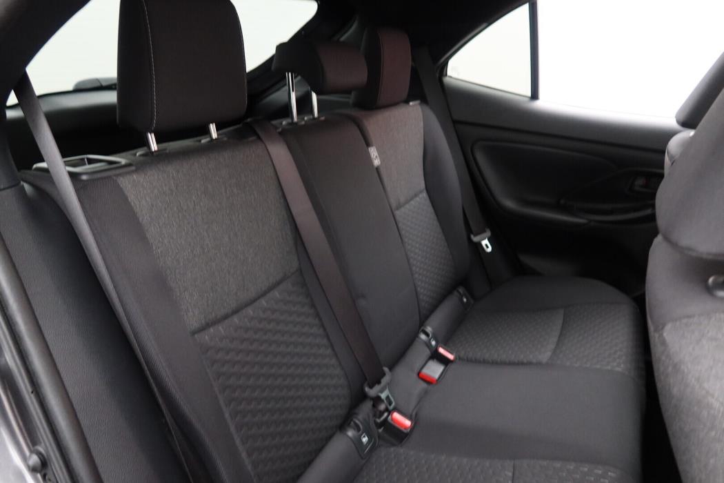 TOYOTA Yaris Cross 2025