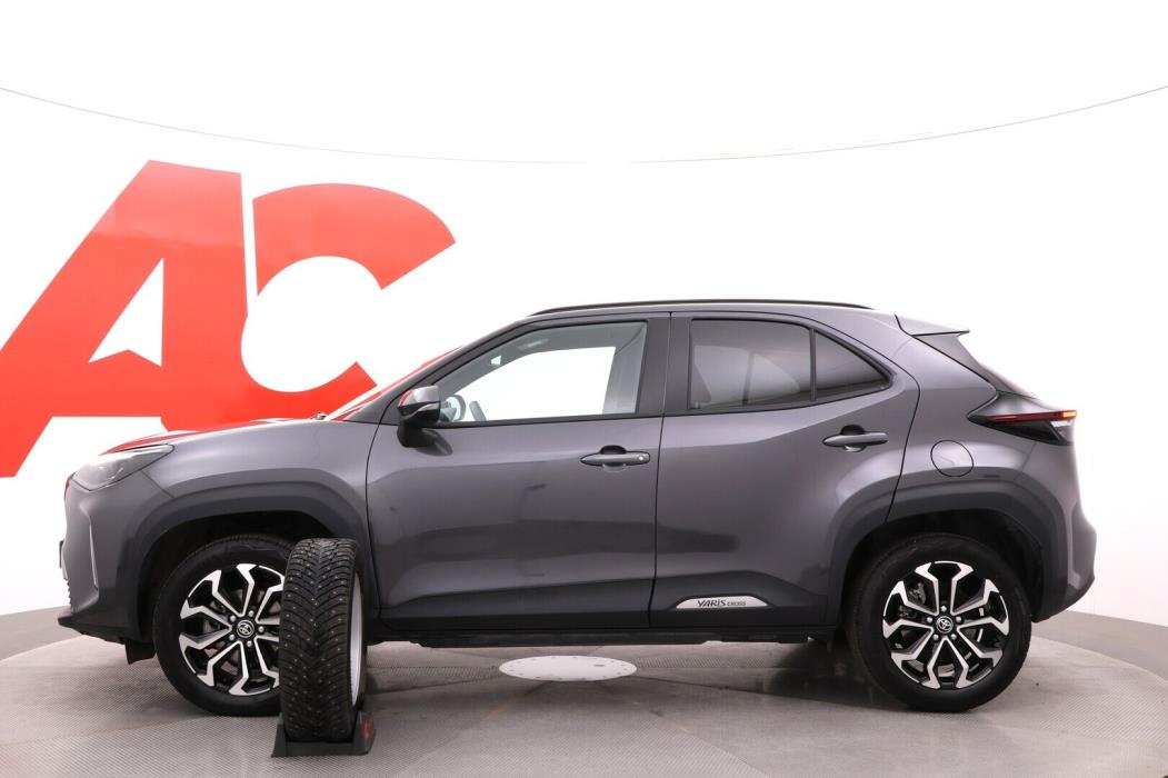 TOYOTA Yaris Cross 2025