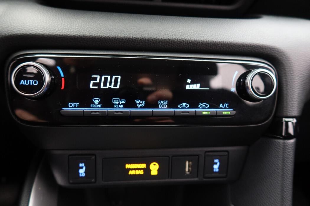 TOYOTA Yaris 2020