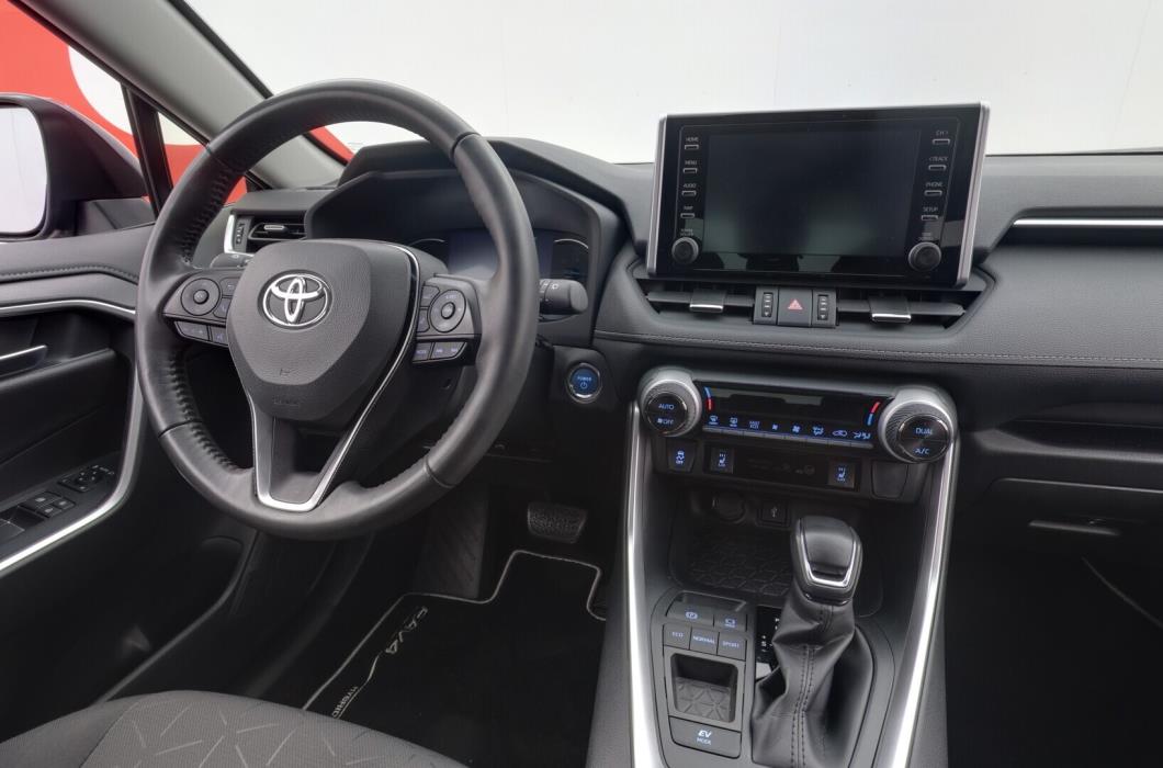 TOYOTA RAV4 2021