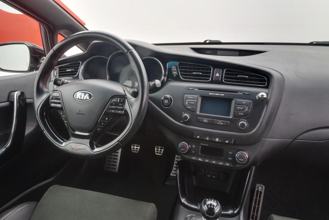 KIA pro_cee'd 2015