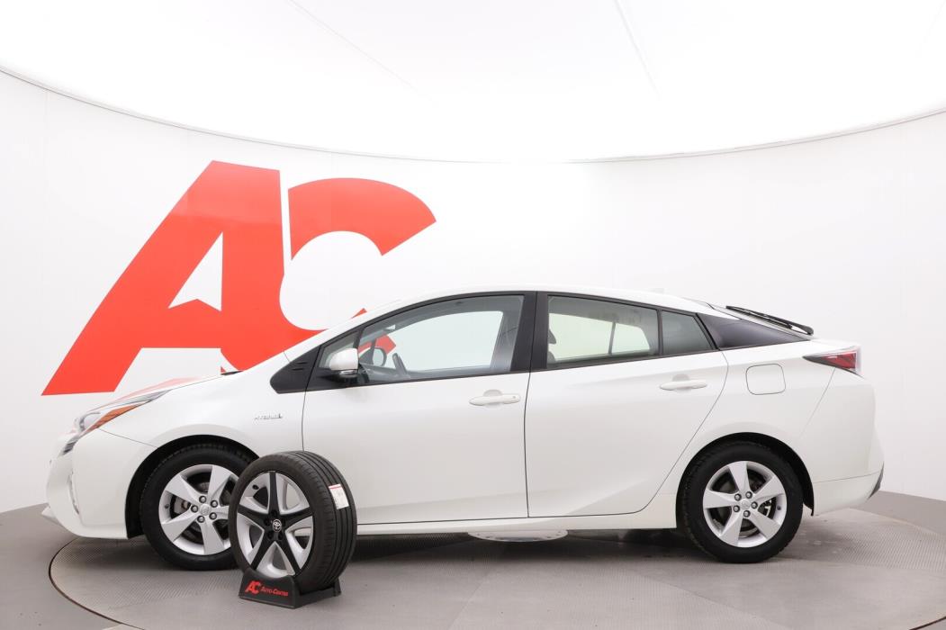 TOYOTA Prius 2018