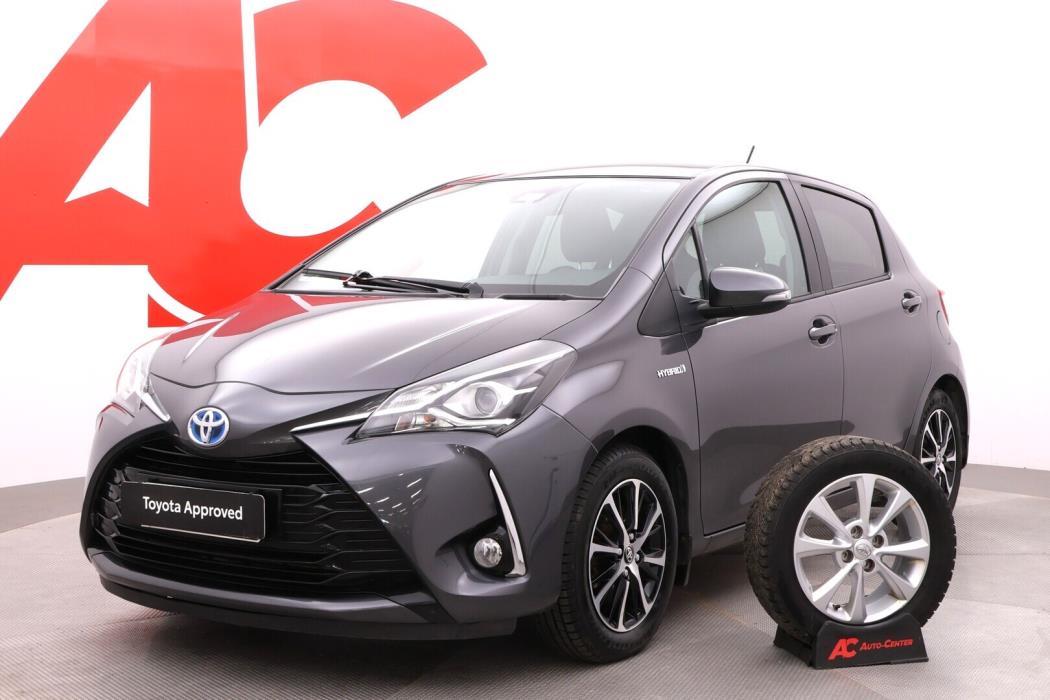 TOYOTA Yaris 2018