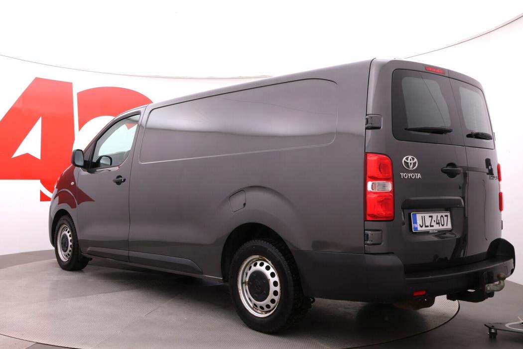 TOYOTA Proace 2021