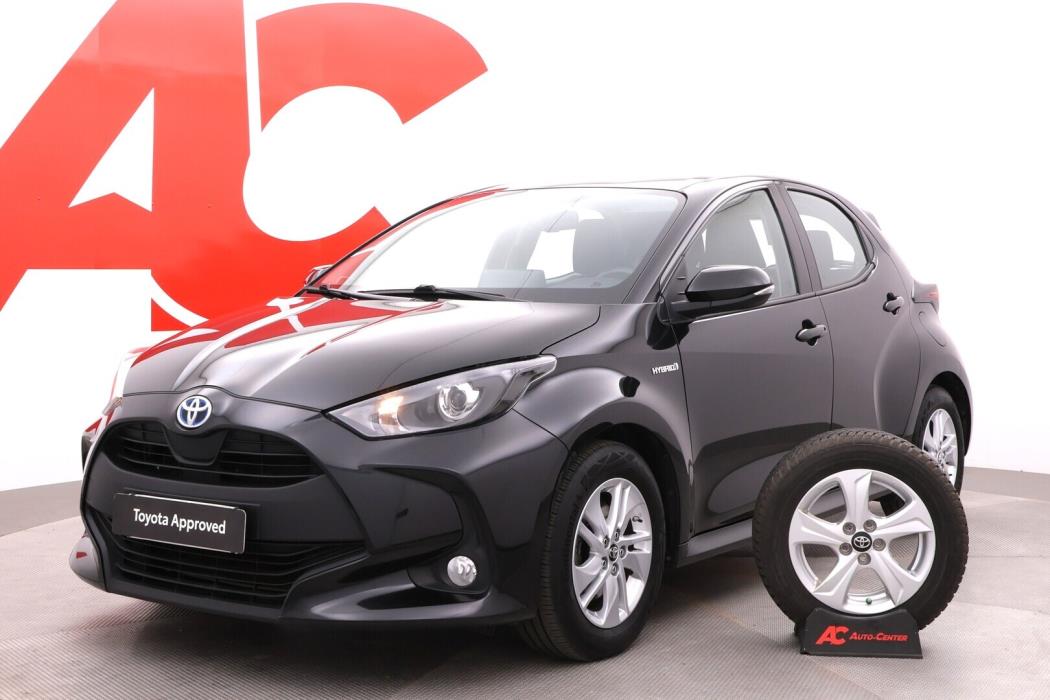 TOYOTA Yaris 2021
