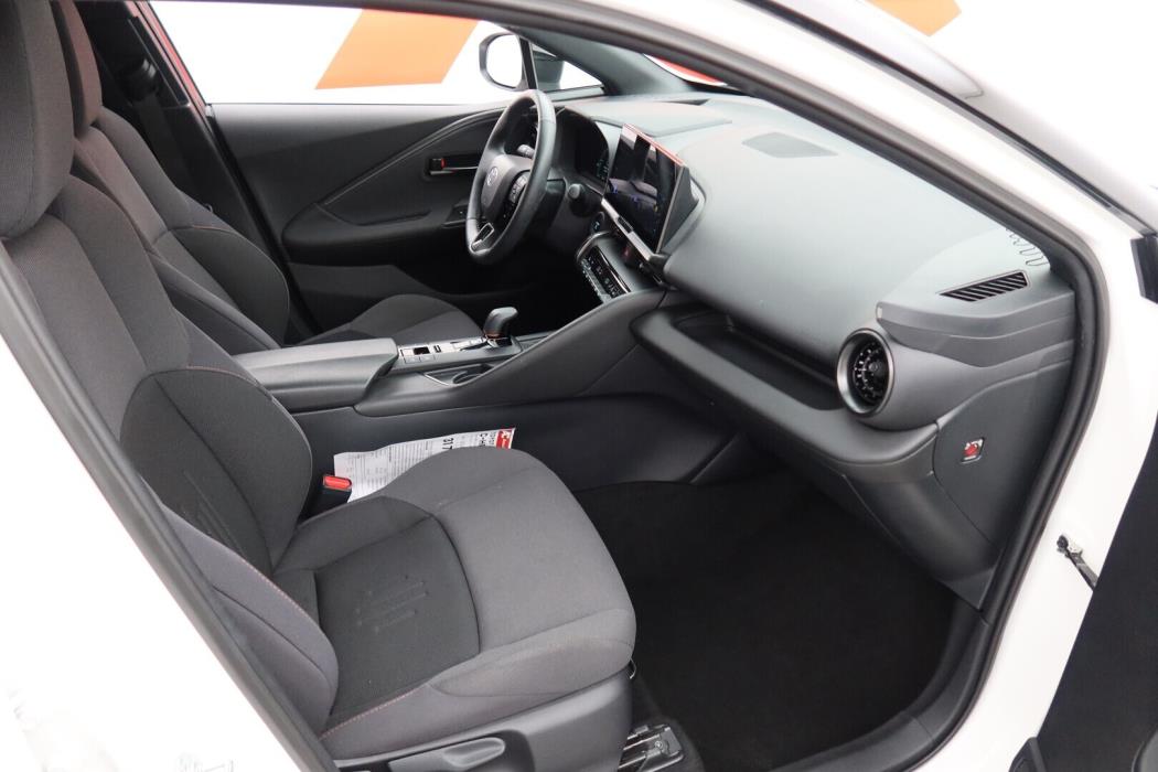 TOYOTA C-HR 2024