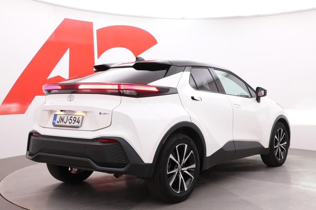 TOYOTA C-HR 2024