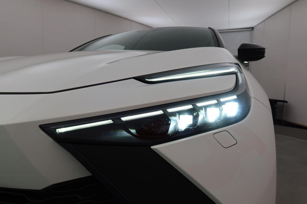 TOYOTA C-HR 2024