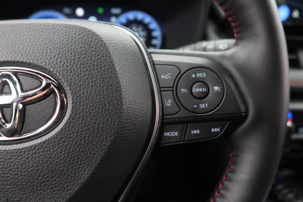 TOYOTA RAV4 Plug-in 2025