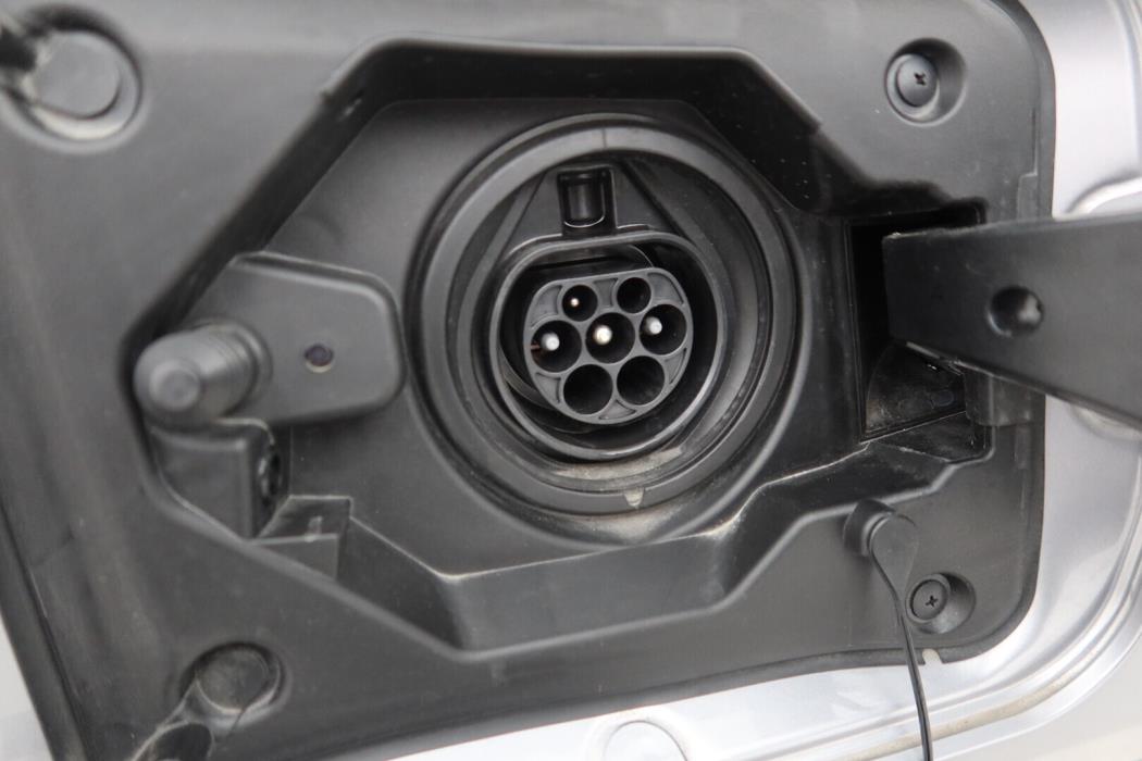 TOYOTA RAV4 Plug-in 2025