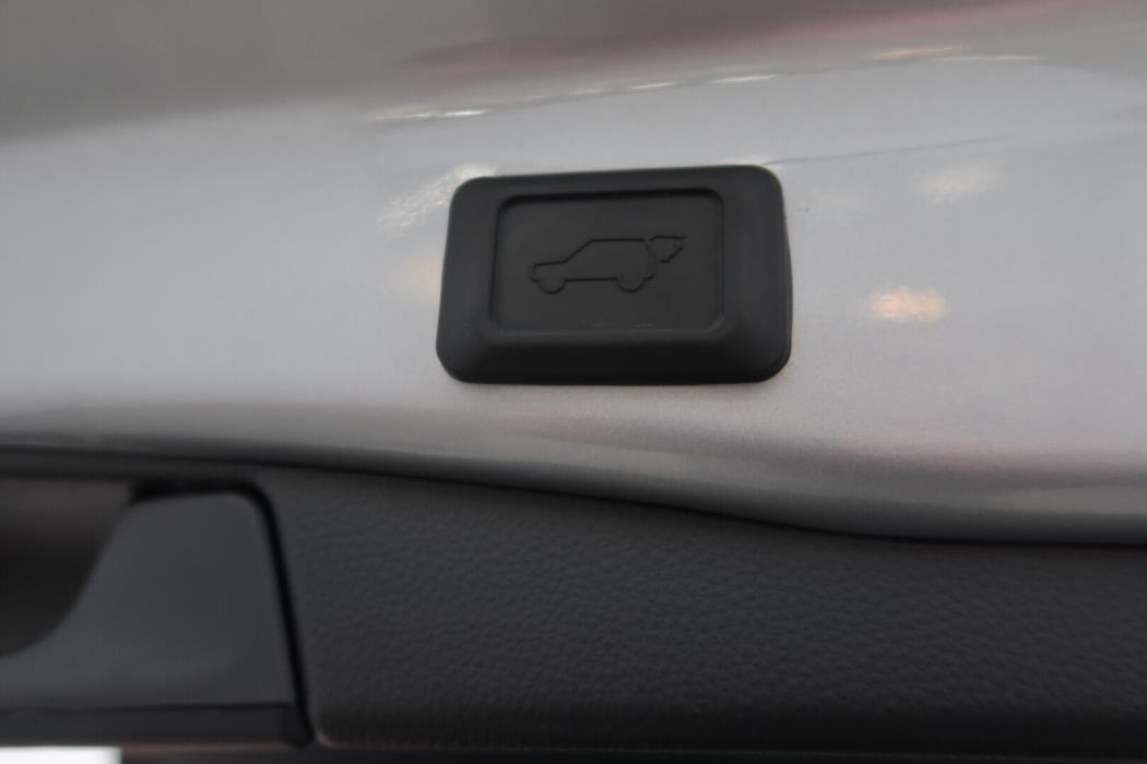 TOYOTA RAV4 Plug-in 2025