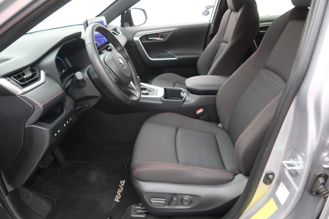 TOYOTA RAV4 Plug-in 2025