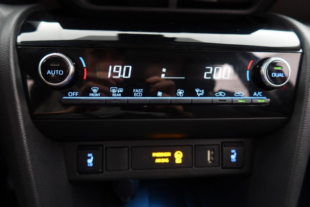 TOYOTA Yaris Cross 2022