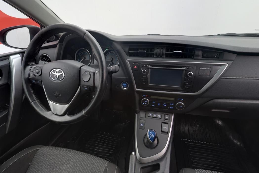 TOYOTA Auris 2014
