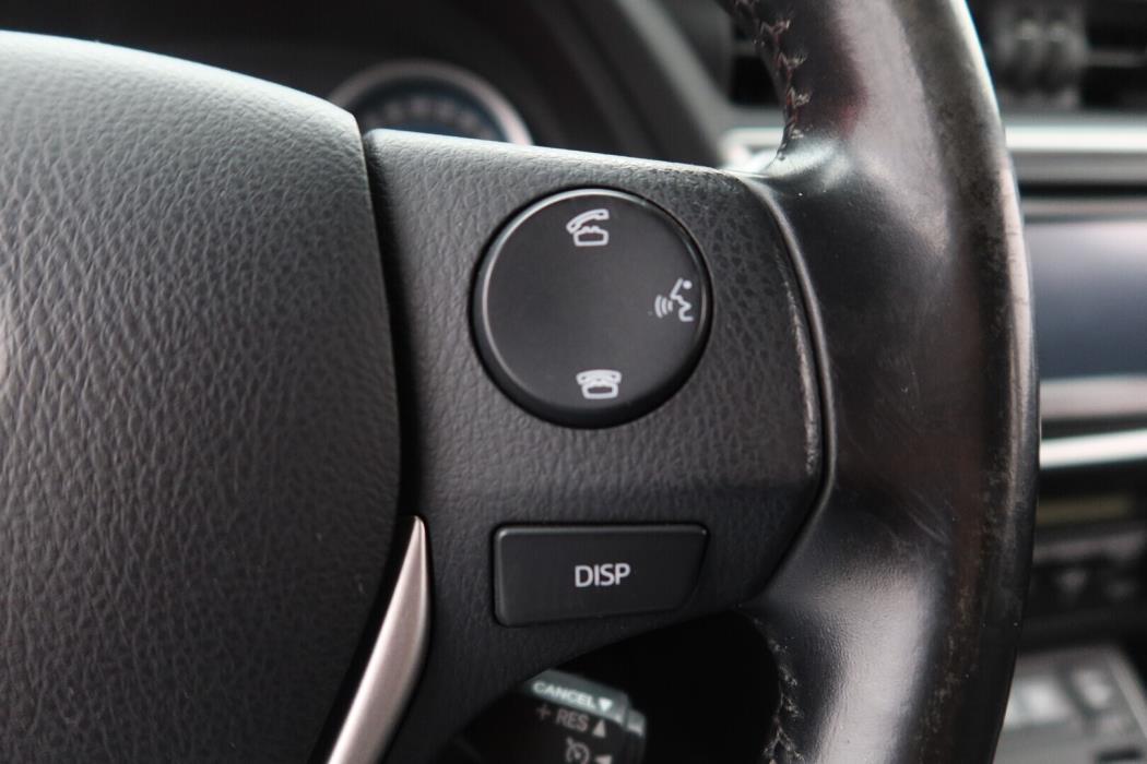 TOYOTA Auris 2014
