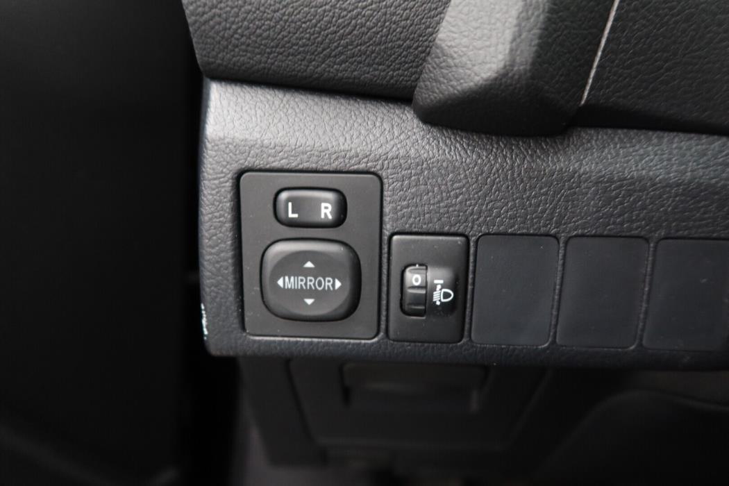 TOYOTA Auris 2014